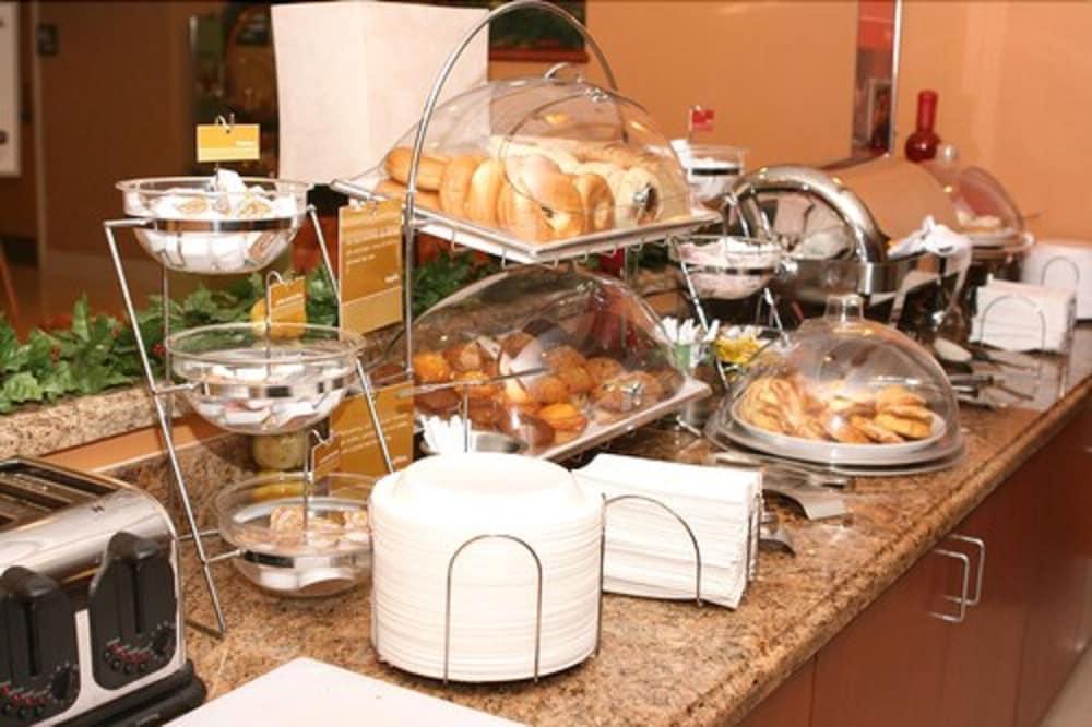 Hampton Inn Naples-Central מראה חיצוני תמונה
