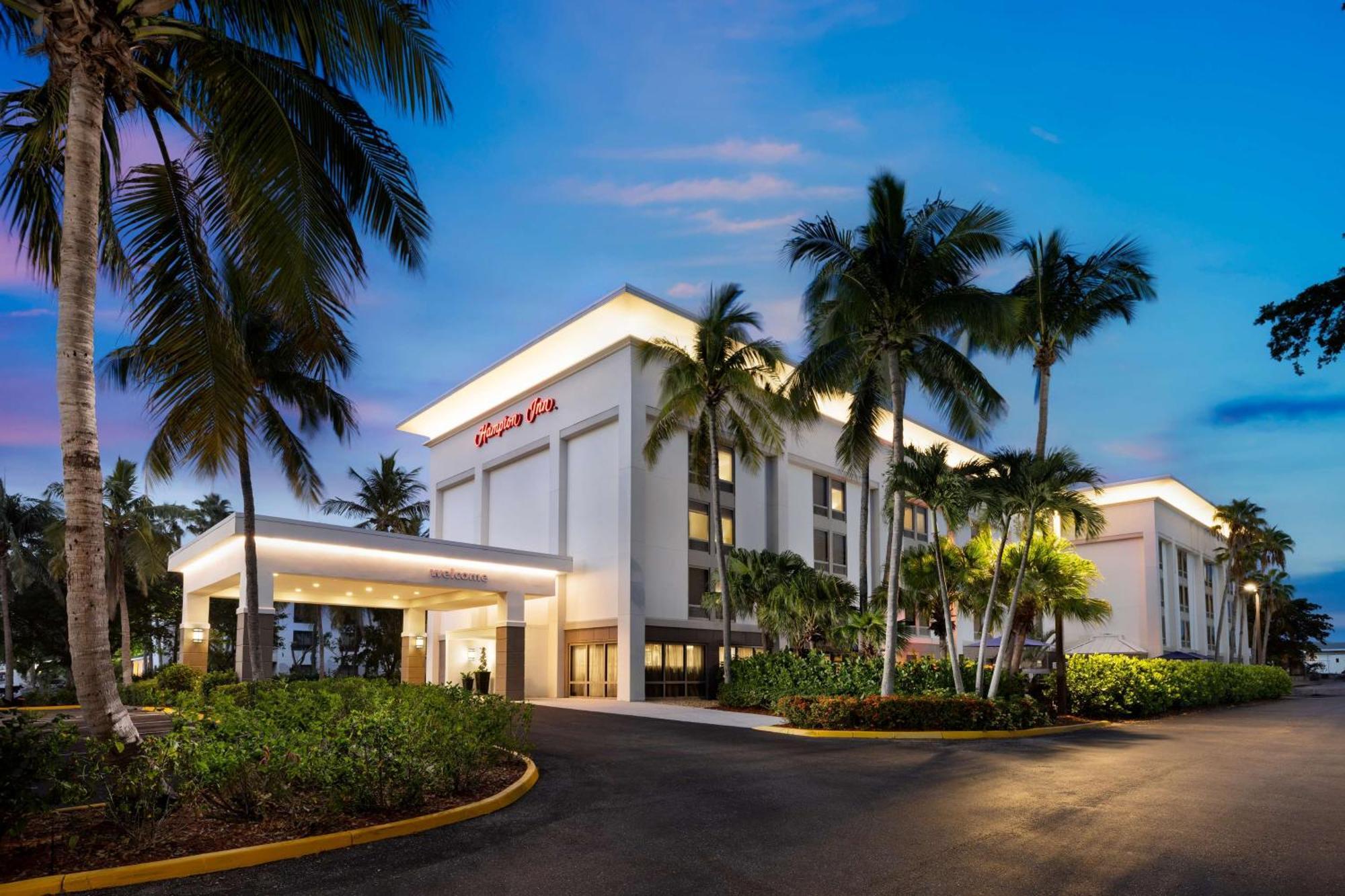 Hampton Inn Naples-Central מראה חיצוני תמונה