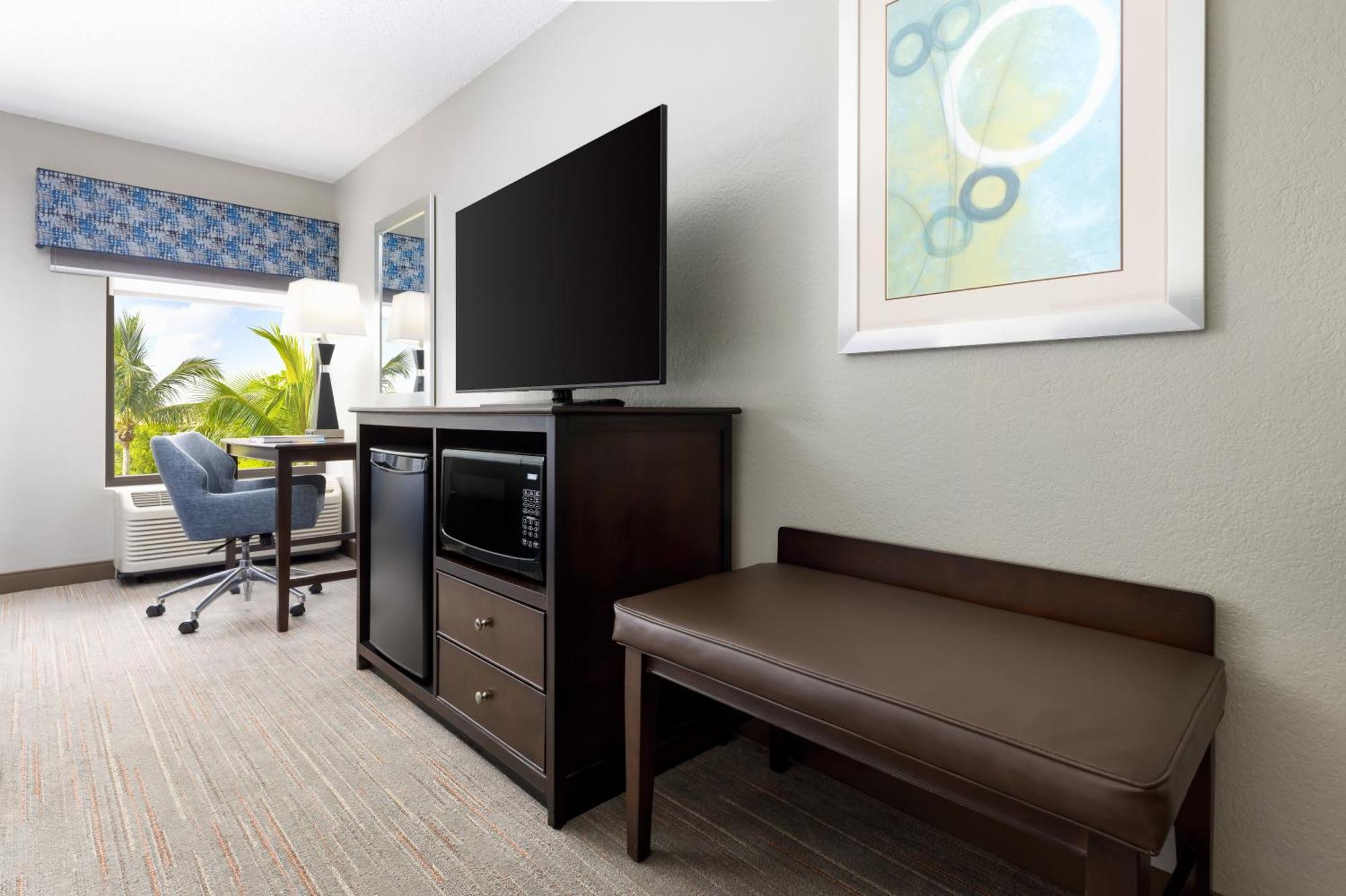 Hampton Inn Naples-Central מראה חיצוני תמונה
