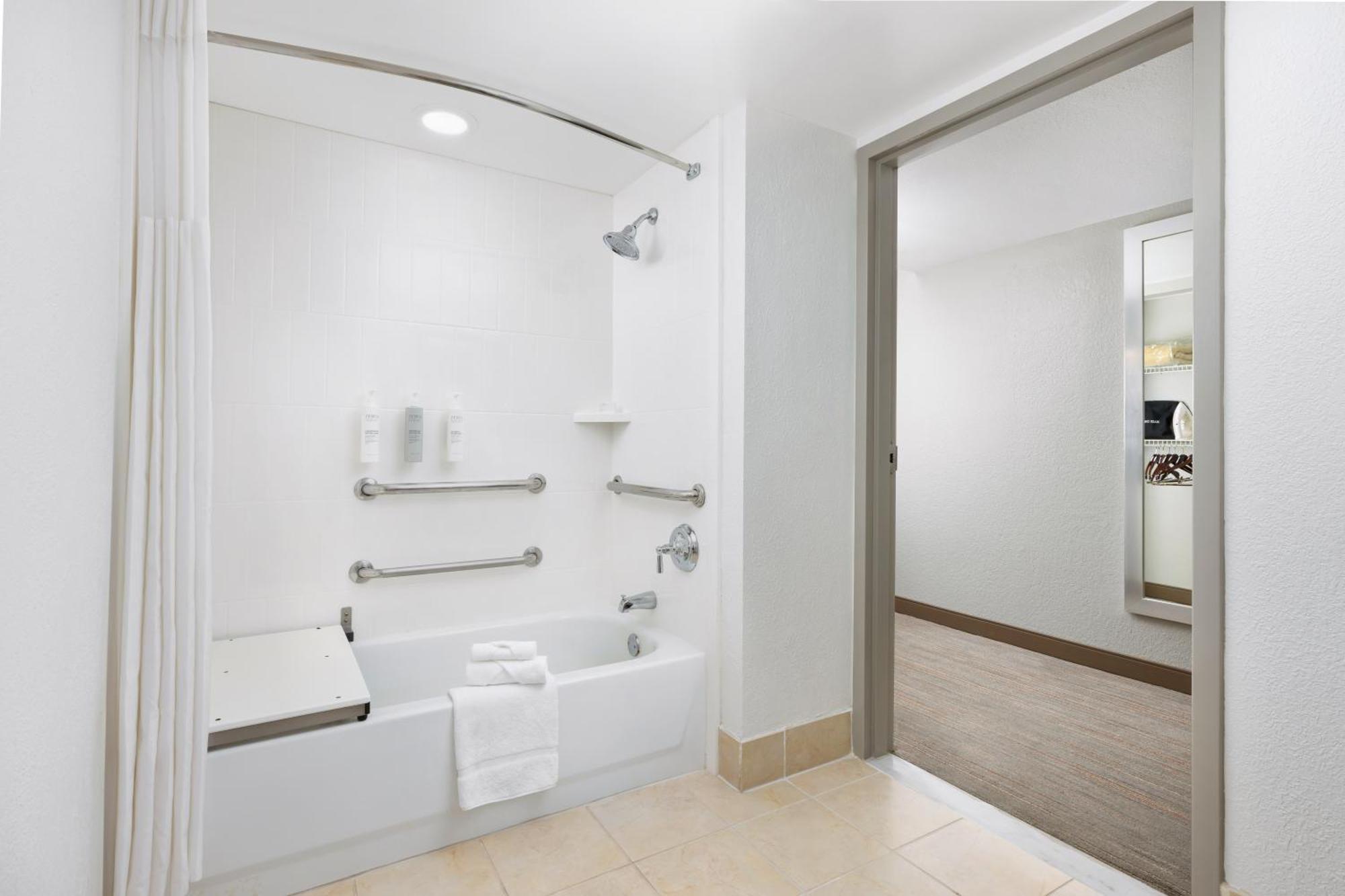 Hampton Inn Naples-Central מראה חיצוני תמונה